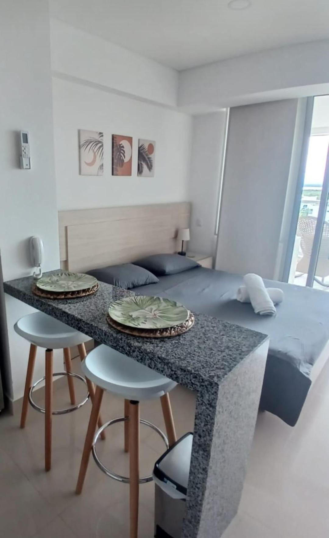 Apartamento Cartagena Beach Resort cerca al aereopuerto *